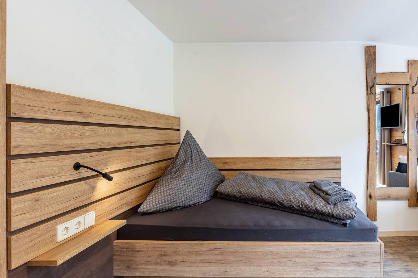 Ganze Wohnung, Ferienwohnung '3' mit Bergblick, Balkon und Wi-Fi in Suedlicher Schwarzwald, Sankt Blasien
