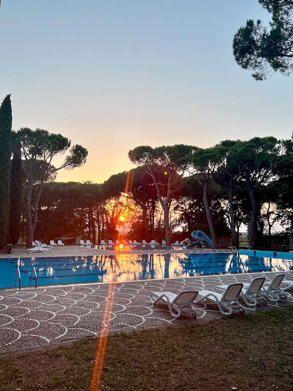 Casa mobile con tavolo da ping pong e piscina all'aperto  in Aquileia, Provincia d'Udine
