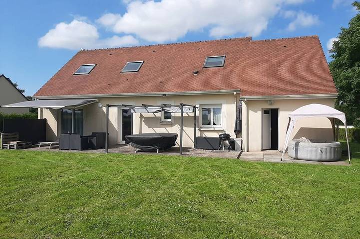 Maison de vacances pour 6 personnes, avec jardin et jacuzzi