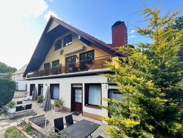 Ferienwohnung für 4 Personen, mit Terrasse und Garten sowie Pool und Sauna