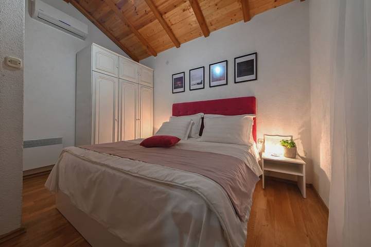 Villa für 6 Personen, mit Whirlpool und Garten in Split-Dalmatien - 3