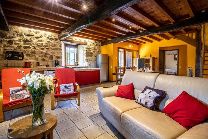 Gîte pour 6 personnes, avec terrasse et jardin à Arras-en-Lavedan - 3