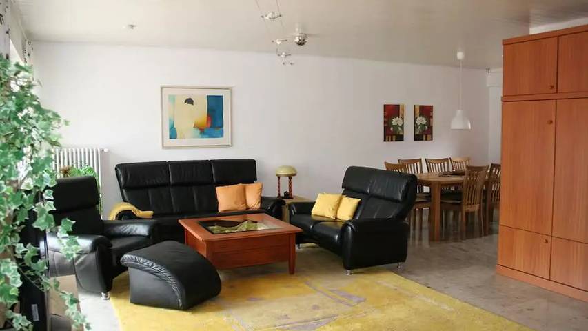 Ferienhaus für 8 Personen, mit Terrasse und Garten