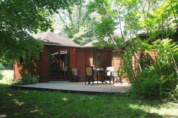 Gîte pour 4 personnes, avec piscine ainsi que jardin et terrasse, animaux acceptés à Vayrac - 3