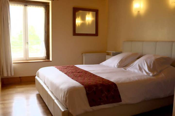 Gîte pour 5 personnes, avec terrasse ainsi que piscine et jardin à Saint-Sauveur-le-Vicomte - 2