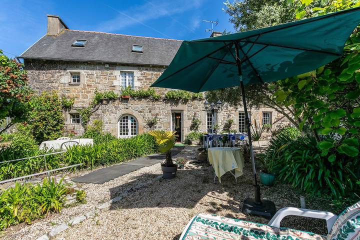 Chambre d’hôtes « Chambre Rêve Bleu » avec terrasse et jardin partagés, Wi-Fi in Lanloup, Côte de Goëlo