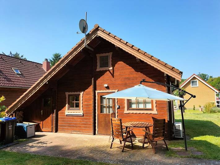 Ferienhaus für 2 Personen, mit Terrasse und Garten sowie Sauna in Canow