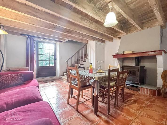 Location de vacances pour 5 personnes, avec vue ainsi que jardin et piscine à Soupex - 3