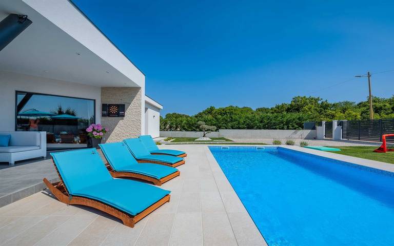 Villa Bambina mit beheiztem Pool in Marčana, Südküste Istrien