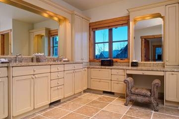 Vacation House for 12 Guests in Teton Village, Bridger-Teton National Forest, Picture 3