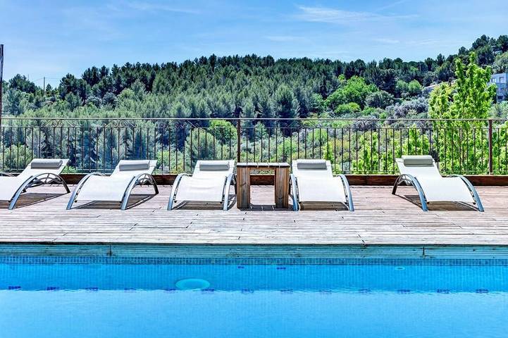 Maison de vacances pour 4 personnes, avec piscine ainsi que jardin et terrasse à Aubagne