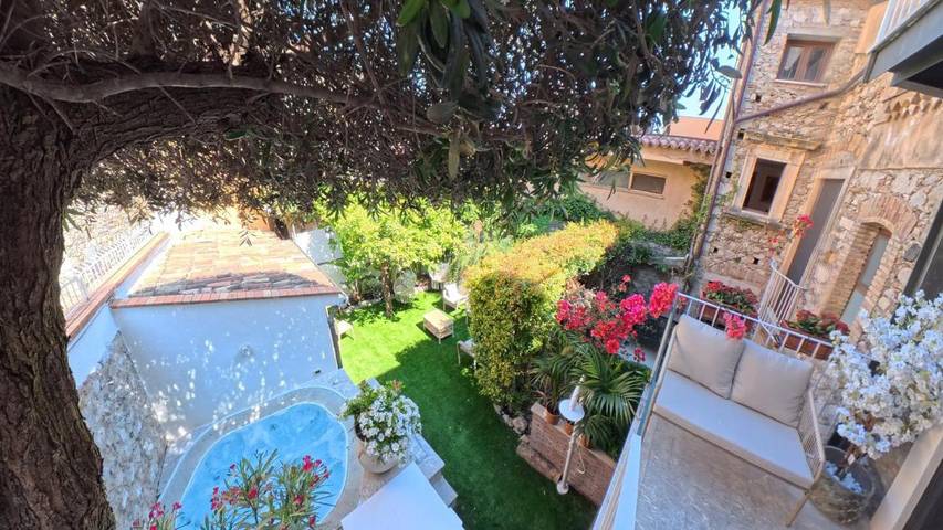 Villa pour 7 personnes, avec piscine ainsi que vue et jardin à Taormina - 2