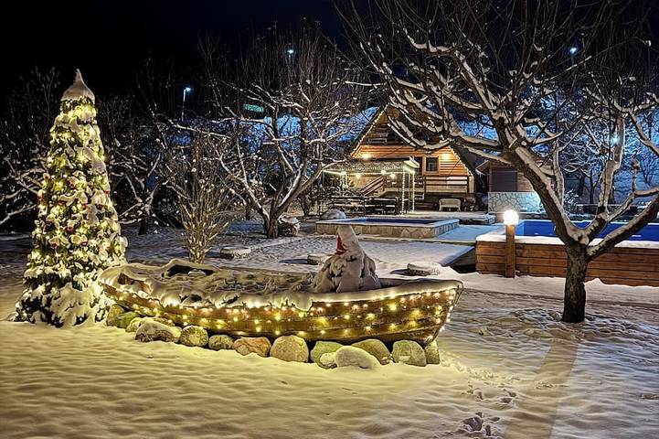 Bungalow für 4 Personen, mit Garten in Montenegro
