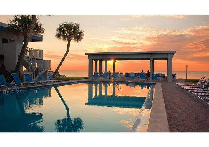 Resort für 4 Personen, mit Terrasse und Pool sowie Ausblick - 1