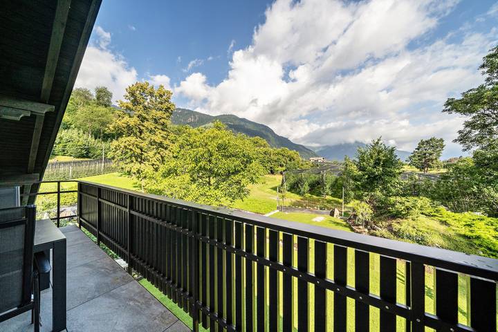 Ganze Wohnung, Ferienwohnung 'Wiesgut Gala' mit Bergblick, Balkon und Wlan in Tisens, Nonsberggruppe