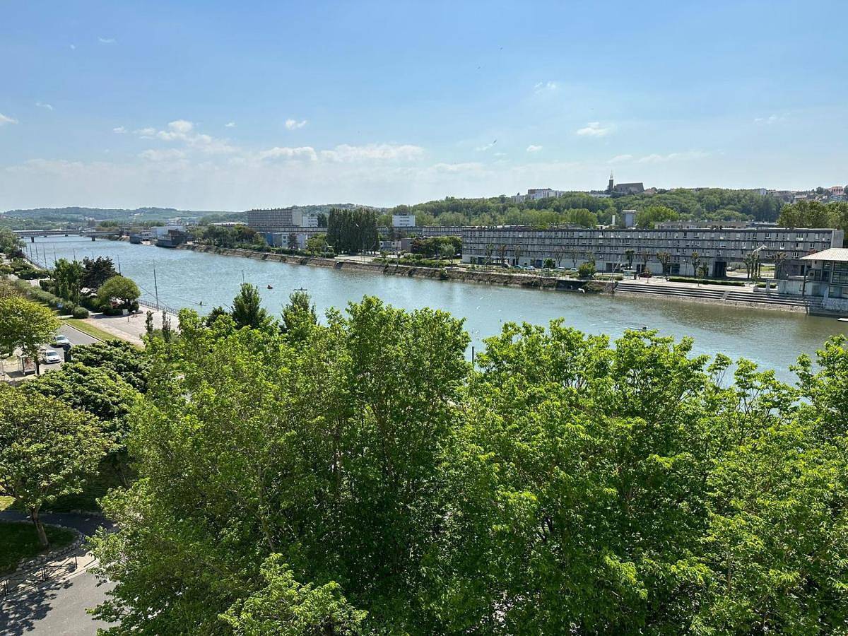 Appartement entier, Studio in Boulogne-sur-Mer, Région de Boulogne-sur-Mer