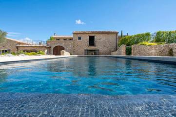 Cottage pour 2 personnes, avec piscine ainsi que jardin et vue à Oppède