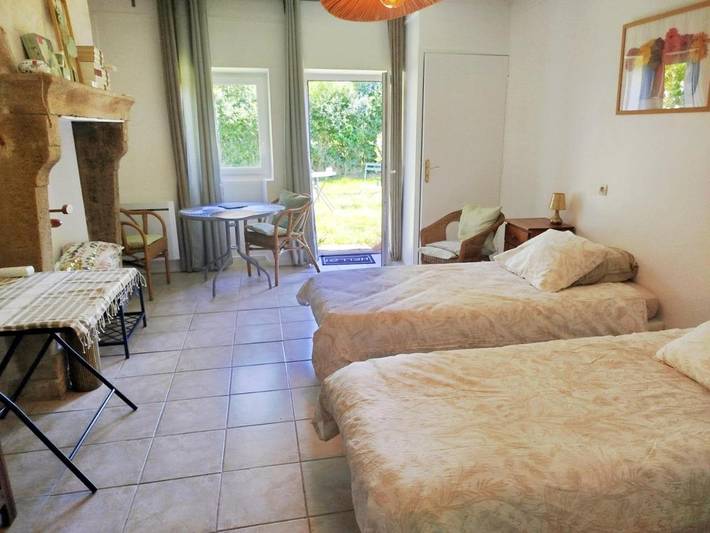 Gîte pour 2 personnes, avec jardin et vue à Agonges - 2