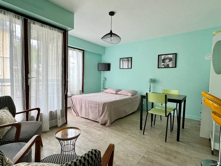 Studio pour 2 personnes, avec terrasse, animaux acceptés dans Lac du Bourget