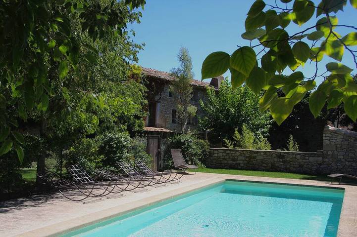 Gîte pour 8 personnes, avec piscine et jardin à Sainte-Anastasie