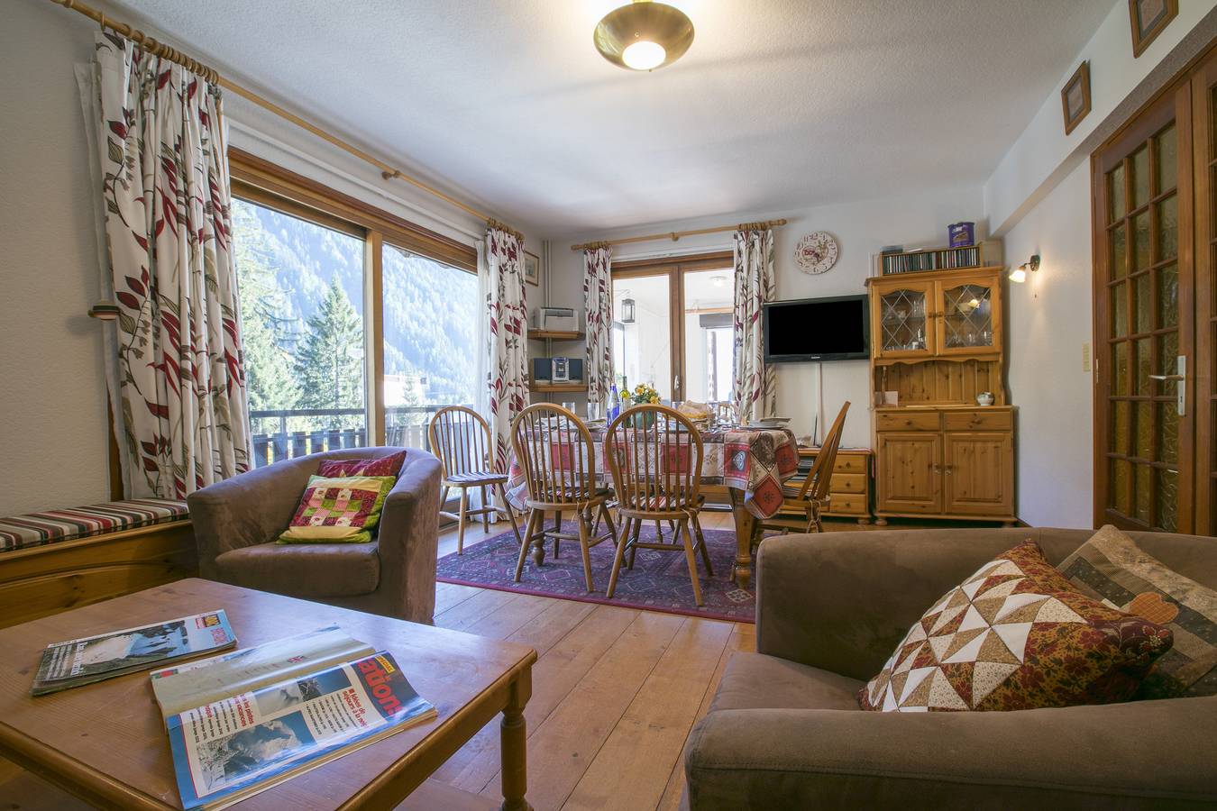 Vacation Rental for 6 Guests in Les Grandes Montets, Chamonix-Mont-Blanc