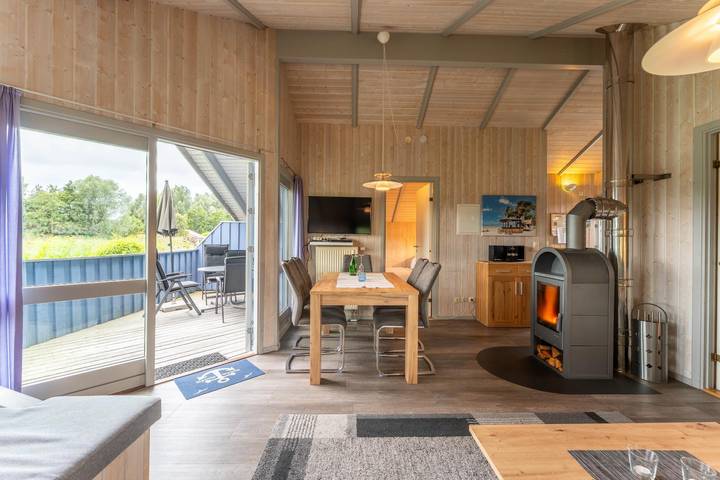 Ferienhaus für 4 Personen, mit Terrasse und Garten in Otterndorf - 2