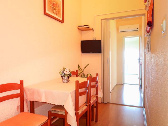 Ferienwohnung für 4 Personen, mit Balkon und Terrasse sowie Garten in Kvarner Bucht - 4