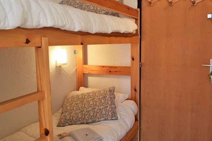 Appartement entier, Studio cosy au pied des pistes - 4 couchages - Proche Esf et commerces in Station de Risoul, Risoul