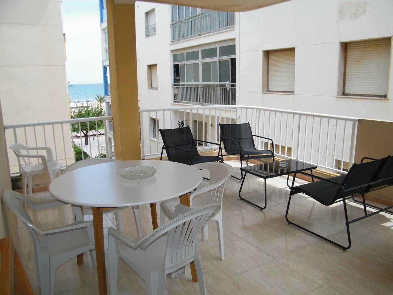 Apartamento entero, Playa de Gandía, 3 dormitorios. Primera línea posterior con parking. Exclusivo familias in Playa de Gandía, Costa de Valencia