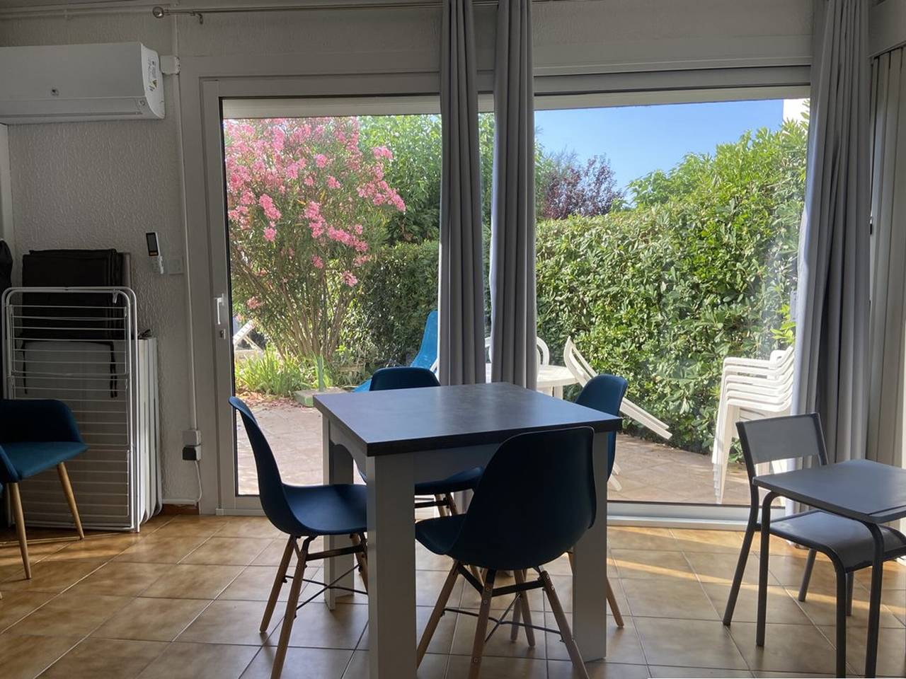 Apartamento entero, Apartamento junto a la playa con TV y lavavajillas - 300m de la playa in Palavas-les-Flots, Côte d'Améthyste