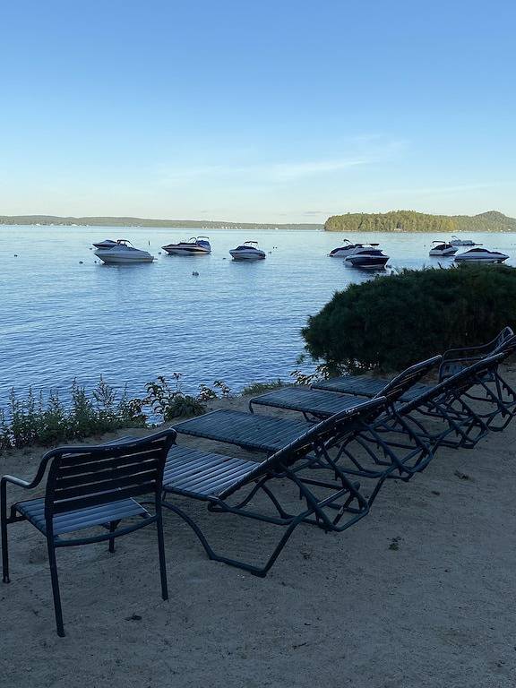 Ganze Wohnung, Beach Access Condo Five Minute drive to Gunstock Mt in Gilford, Lake Winnipesaukee