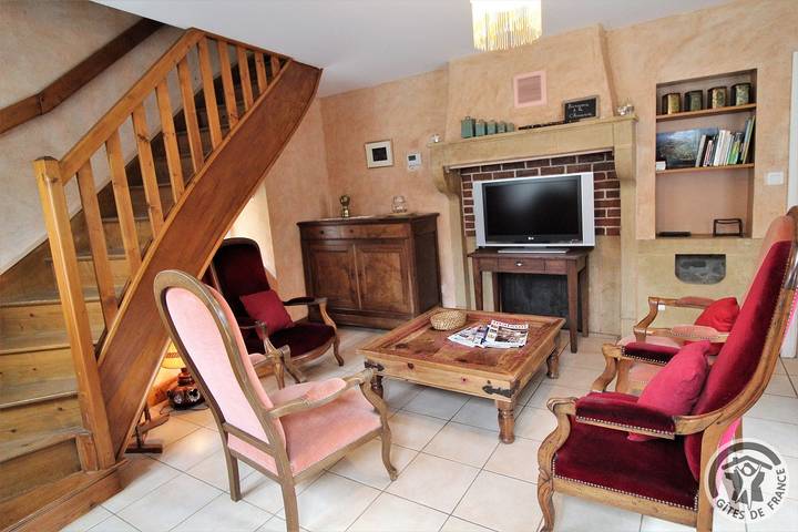 Gîte pour 4 personnes, avec jardin et terrasse dans Rhône - 3