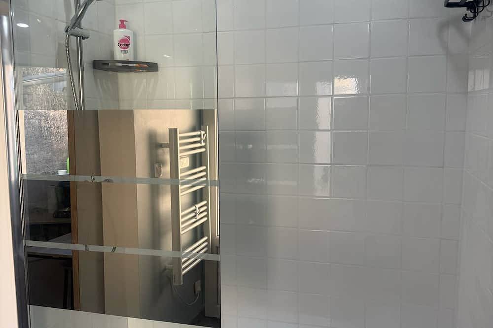 Maisonette \"Tiny House\" avec jardin, légumes frais & piscine #Vichy in Creuzier-le-Vieux, Región de Vichy