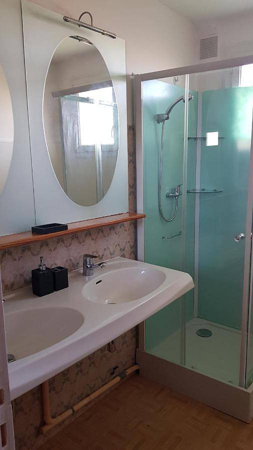 Five-Bedroom House in Trignac, Côte d'Amour