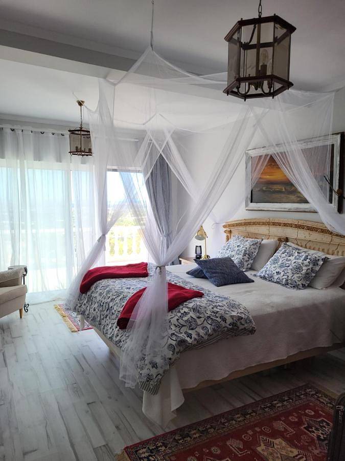 Chambre d’hôte pour 4 personnes, avec piscine ainsi que jardin et vue, animaux acceptés à Faro - 4