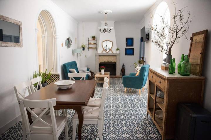 Casa rural para 9 personas, con piscina y jardín, Se admiten mascotas en Tentudía - 2