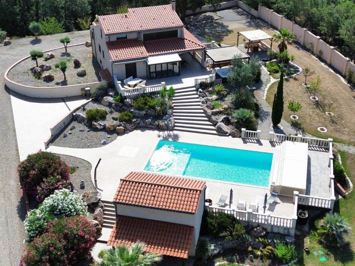 Gîte pour 4 personnes, avec jardin et piscine à Villelongue-dels-Monts - 2