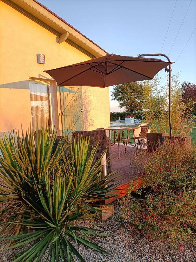 Chambre d’hôte pour 2 personnes, avec terrasse et jardin ainsi que piscine et vue à Saint-Antonin-Noble-Val - 3