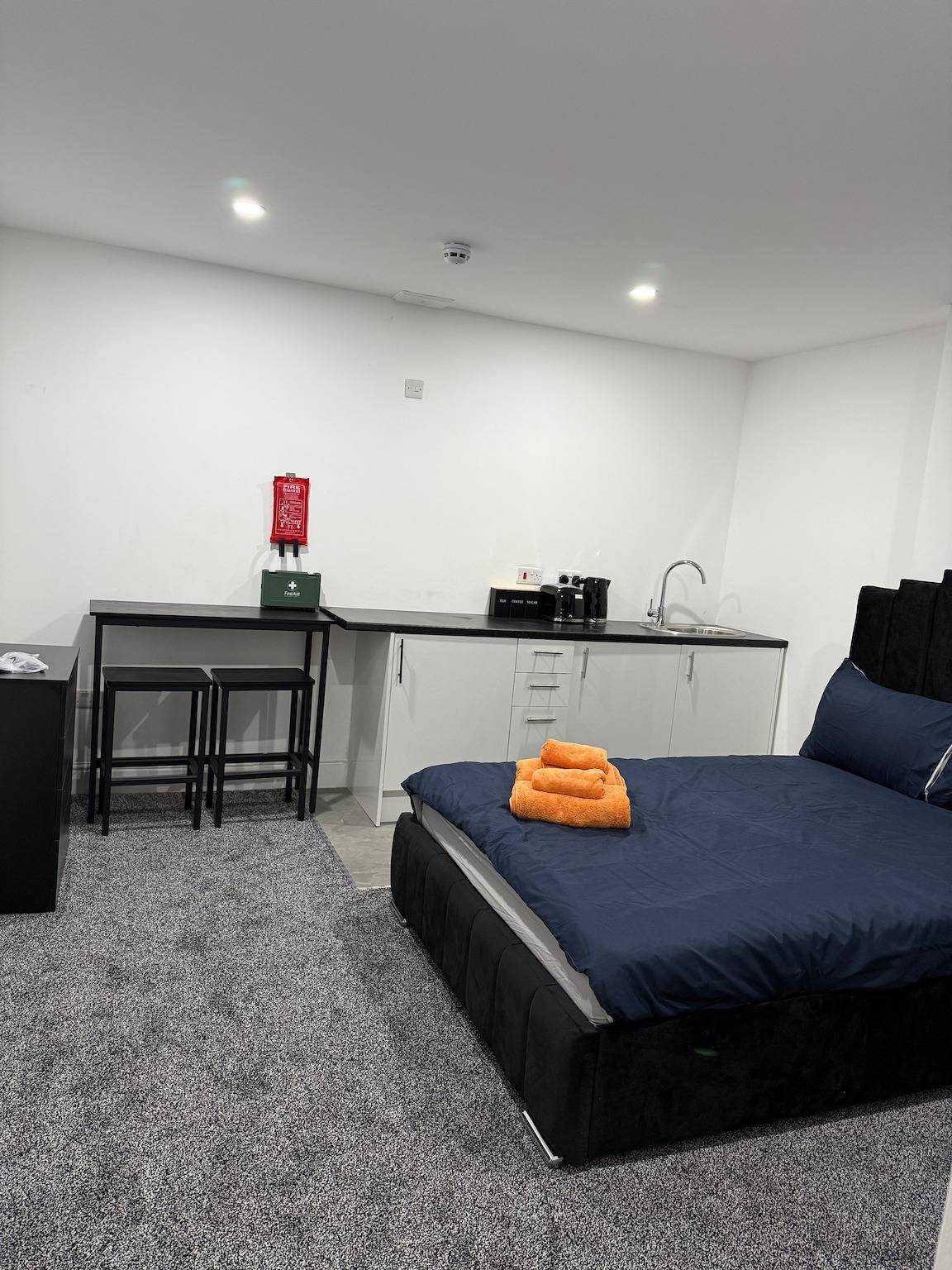 Appartement de vacances entier, Studio - Sleeps 2 - Parking - Wifi in Luton, Chiltern Hills