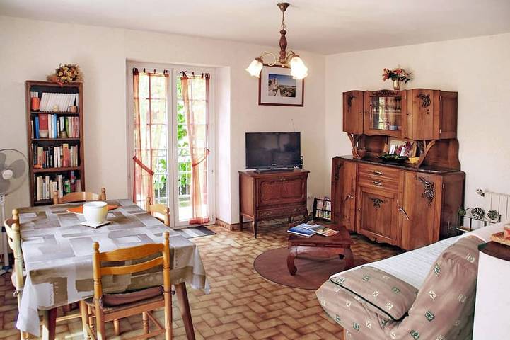 Location de vacances pour 4 personnes, avec balcon et jardin à Lussan - 2