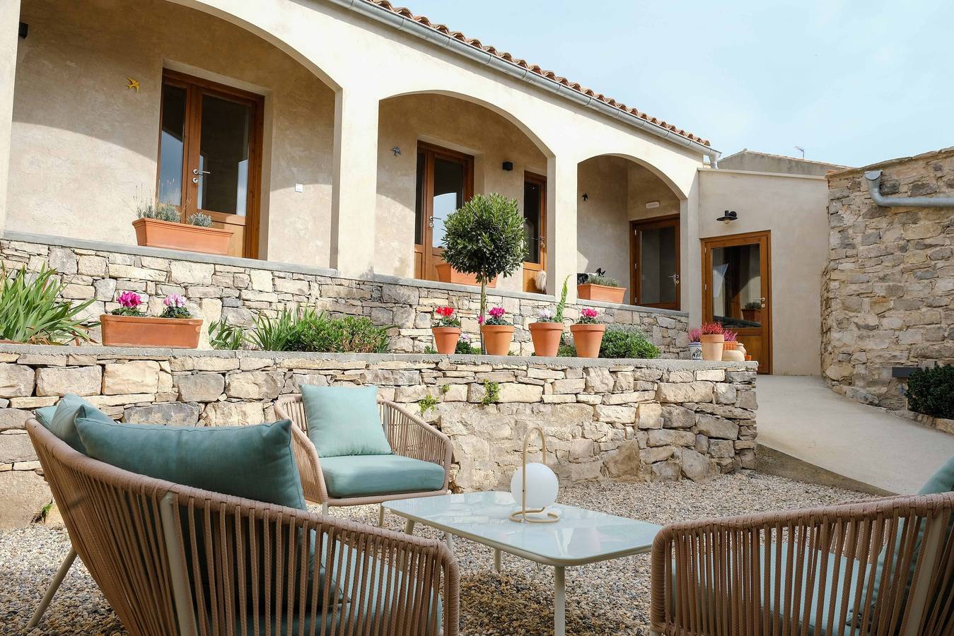 Casa de vacaciones 'Comalats' con piscina privada, terraza privada y Wi-Fi in Montolíu de Cervera, Costers del Segre