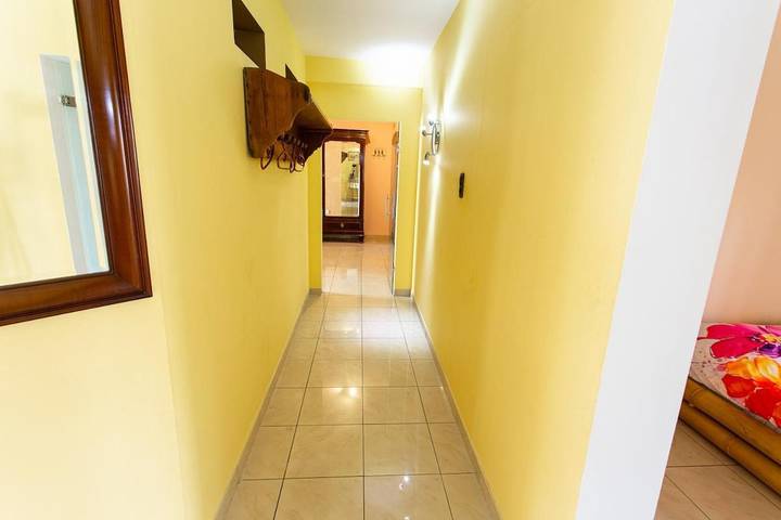 Gîte pour 12 personnes, avec terrasse à Fleurus - 4