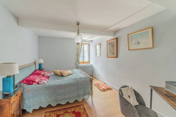Location de vacances pour 8 personnes, avec jardin à Gueugnon - 2