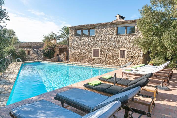 Finca für Gruppen für 10 Personen, mit Terrasse in Artà