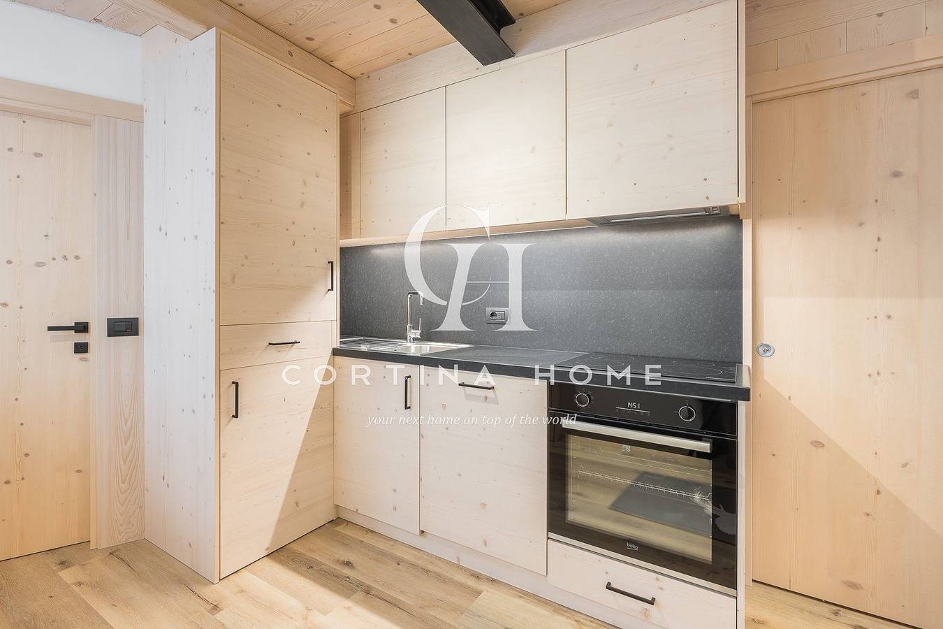 Ganze Wohnung, Stylish Mountain Apartment in San Vito di Cadore, Dolomiti Superski