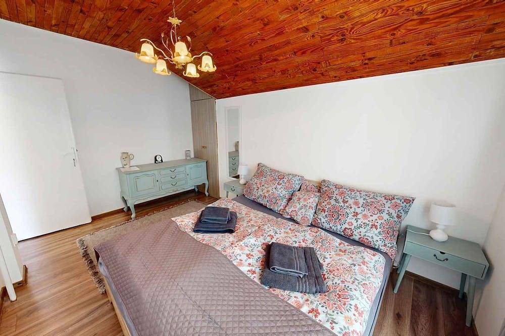 Ganze Wohnung, Ferienwohnung mit Sauna, Pool, Whirlpool und Badefass in Balatonszabadi, Siófok und Umgebung