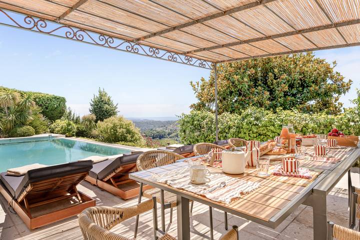 Mas Des Cigales in Vence, Mediterranean Coast (France)