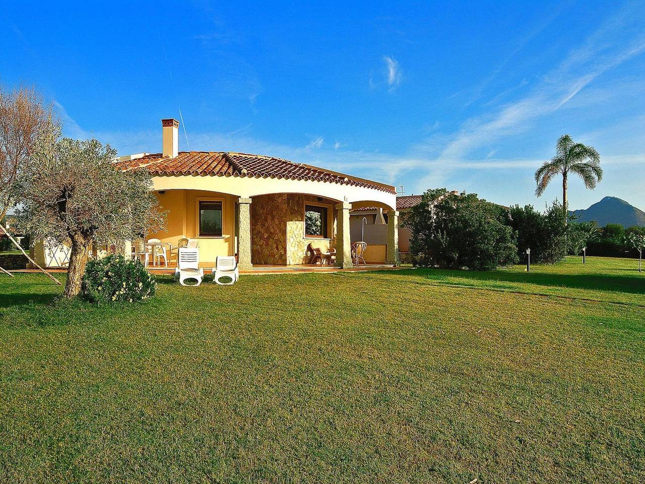 Villa an der Costa Rei am Sandstrand in Costa Rei, Muravera