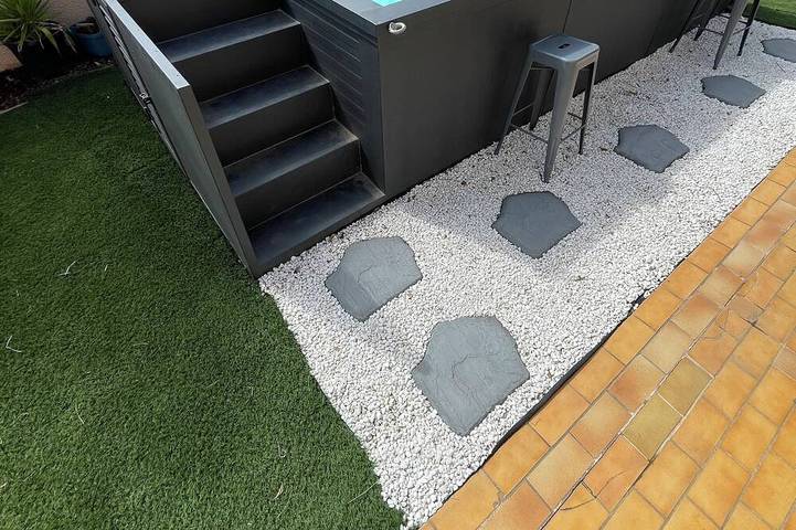 Location de vacances pour 7 personnes, avec balcon et jardin à Alénya