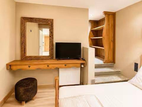 Gîte pour 2 personnes, avec jacuzzi et sauna dans Lac de Montriond - 2